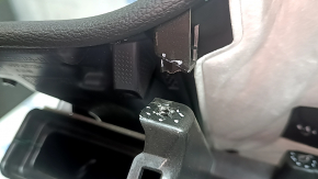 Торпедо передняя панель с AIRBAG Jeep Compass 22-26 черная, сломано крепление, надлом+трещина в корпусе крепления