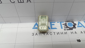 Управление стеклоподъемником передним правым Mercedes C-class W205 16-21 бежевый корпус