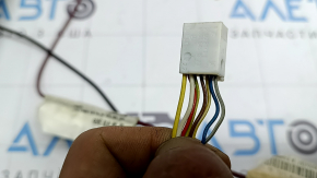 Ansamblu oglindă retrovizoare stânga Mercedes Clasa C W205 16-21 10+8+2 pini, semnalizator, încălzit, cu iluminare din spate, reglare automată a intensității luminii, BSM, grafit, zgârieturi, crăpătură pe căptușeală