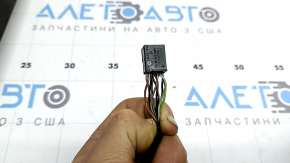 Ansamblu oglindă retrovizoare stânga Mercedes Clasa C W205 16-21 10+8+2 pini, semnalizator, încălzit, cu iluminare din spate, reglare automată a intensității luminii, BSM, grafit, zgârieturi, crăpătură pe căptușeală