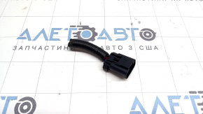 Ciobă pe carcasa radiatorului difuzorului Nissan Murano 25-26