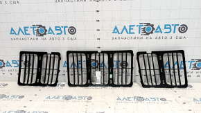 Решетка радиатора Jeep Grand Cherokee WK2 14-16 жалюзи