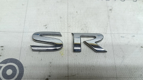 Emblemă inscripționată SR pe portbagaj Nissan Kicks 18-24