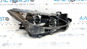 Фара передняя правая Mazda 3 14-16 BM дорест галоген