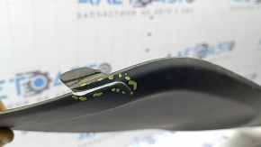 Ornament bară spate inferioară Kia Sorento 19-20 structură, neagră, crăpături, elemente de fixare rupte, zgârieturi