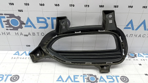Ornament bara spate dreapta pentru Kia Sorento 19-20 fără senzori de parcare, elemente de fixare rupte