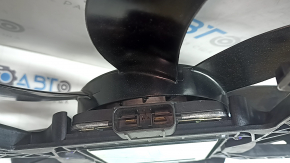 Диффузор кожух радиатора в сборе Toyota Yaris P21 Cross MXP 1.5 Hybrid нет фрагмента крепления, сломано