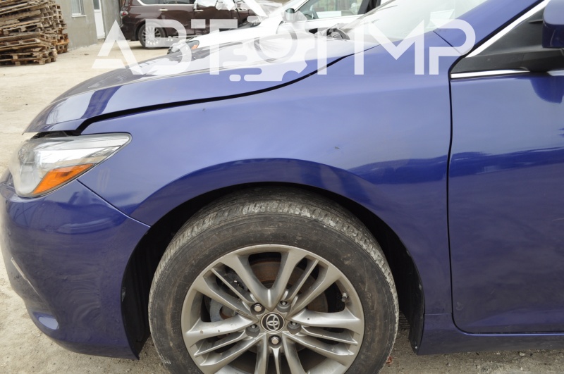 Крыло переднее левое Toyota Camry v55 15-17 usa