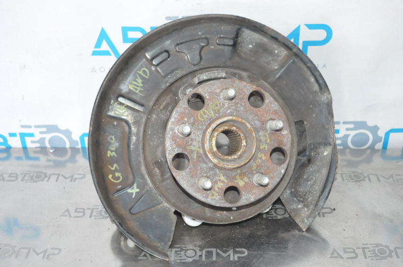 Цапфа со ступицей задняя правая Lexus GS300 GS350 GS430 GS450h 06-11 c кожухом, гудит подшипник