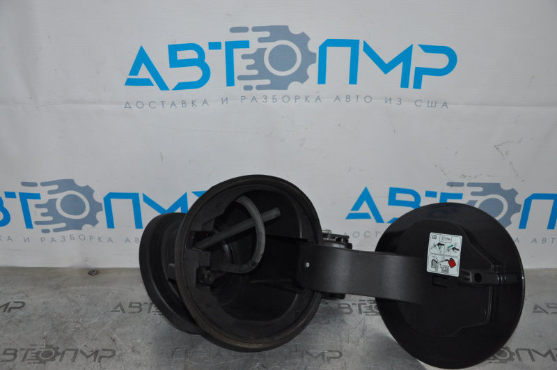 Лючок бензобака Lincoln MKC 15-19 с корпусом