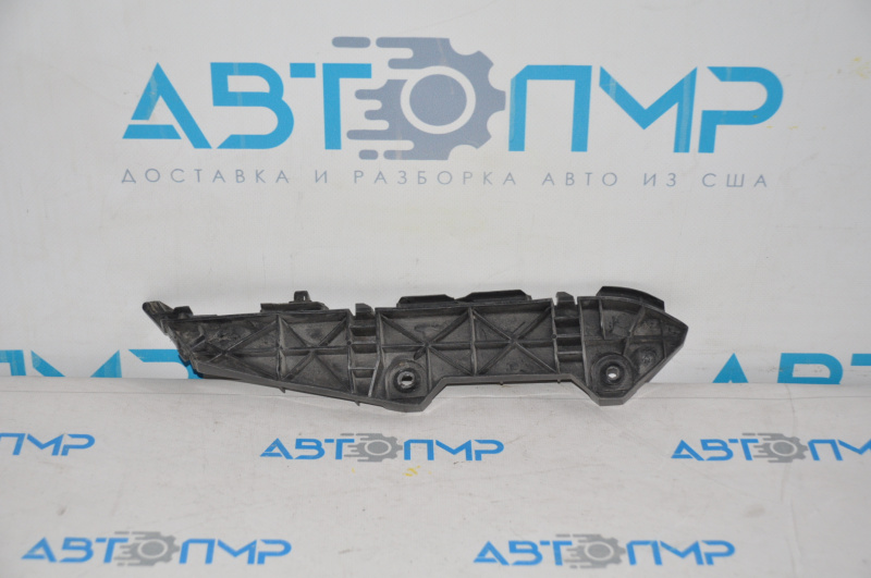 Крепление заднего бампера внешнее левое Toyota Corolla e12 02-06 5d 3d