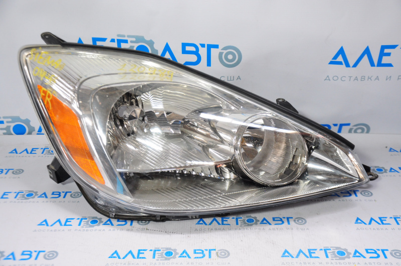 Фара передняя правая Toyota Sienna 04-06 галоген, под полировку, без крышки