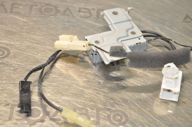 Antenna-amplifier Subaru Legacy 15-19 2.5