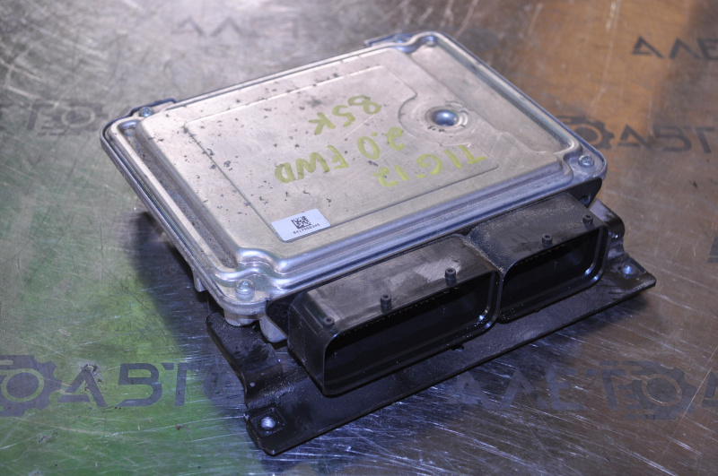 Блок ECU компьютер двигателя VW Tiguan 12-13 FWD