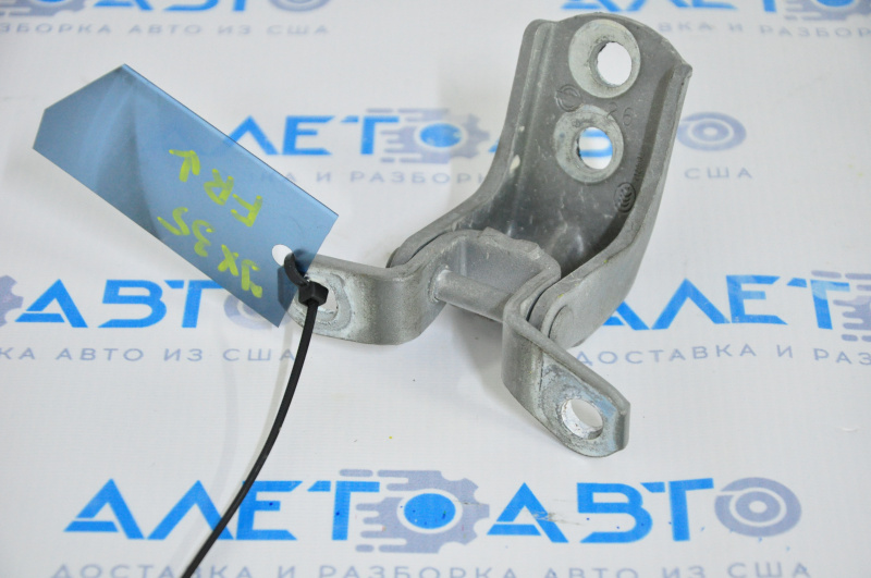 Петля двери нижняя передняя правая Infiniti JX35 QX60 13-20