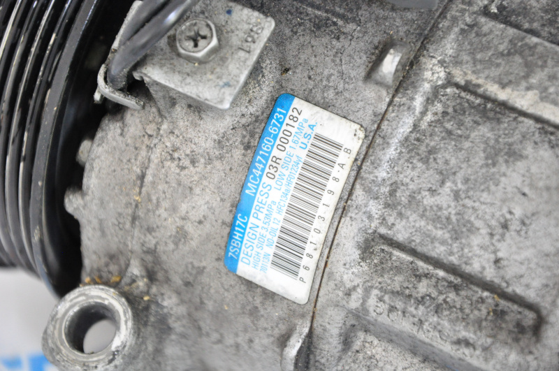Компрессор кондиционера Jeep Cherokee KL 14-22 3.2