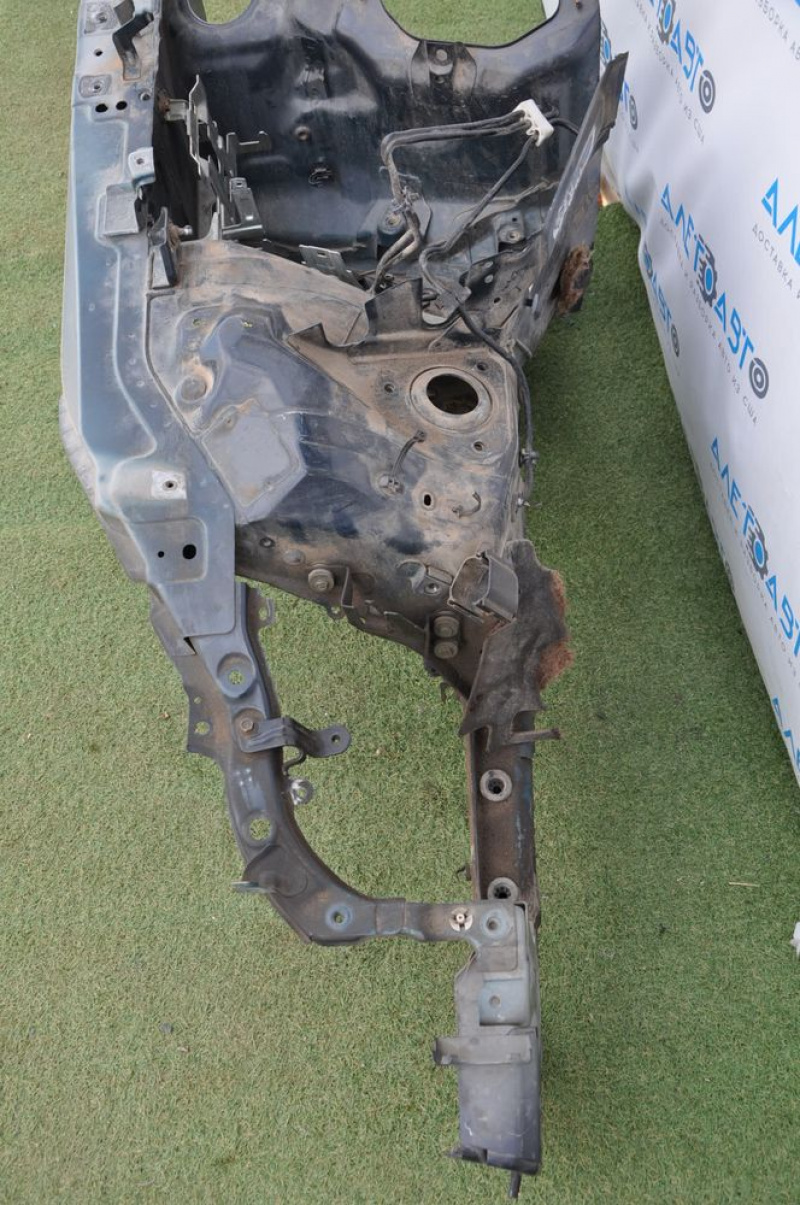 Четверть передняя правая Infiniti G25 G35 G37 3d 4d 06-14 2wd графит