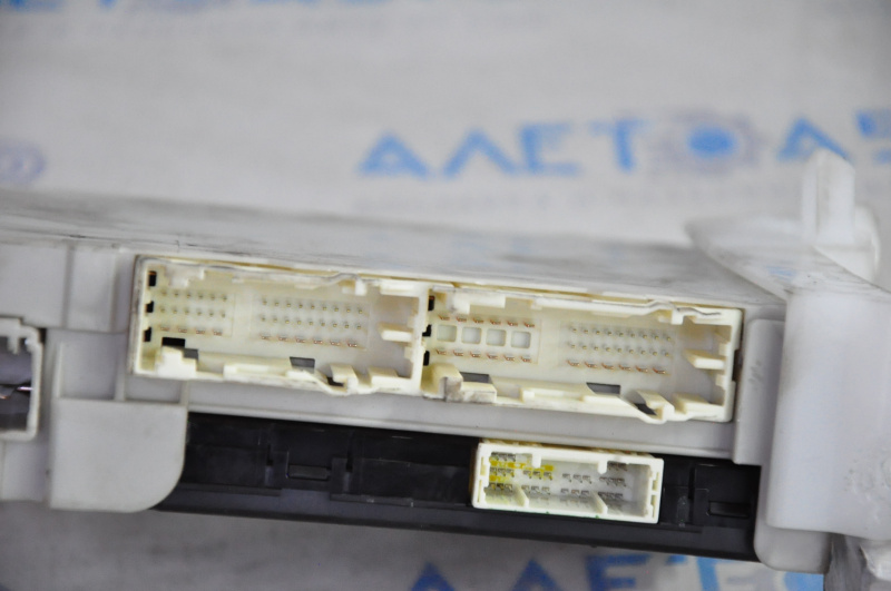 COMPUTER, MULTIPLEX NETWORK BODY Toyota Prius V 12-17