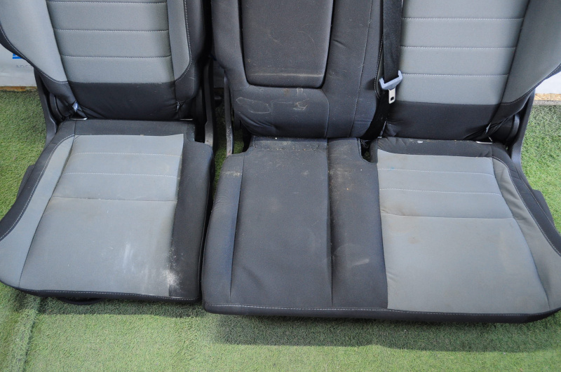 Задний ряд сидений 2 ряд Ford Escape MK3 13-15 ткань черно-серое,под химчистку