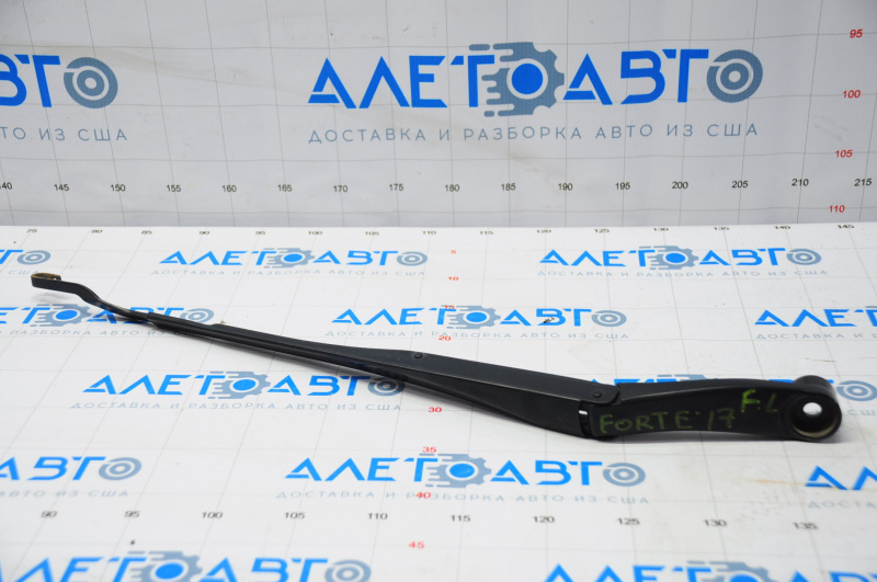 Поводок дворника левый Kia Forte 4d 14-18