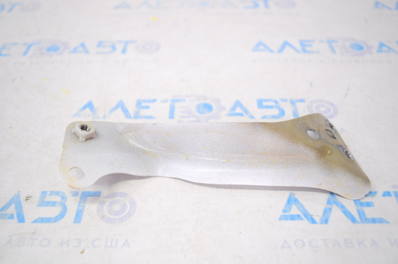 Suport aripi dreapta Nissan Sentra 13-19