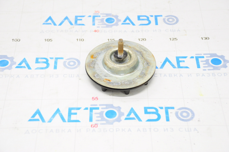 Крепление запасного колеса Mazda 3 14-18 BM