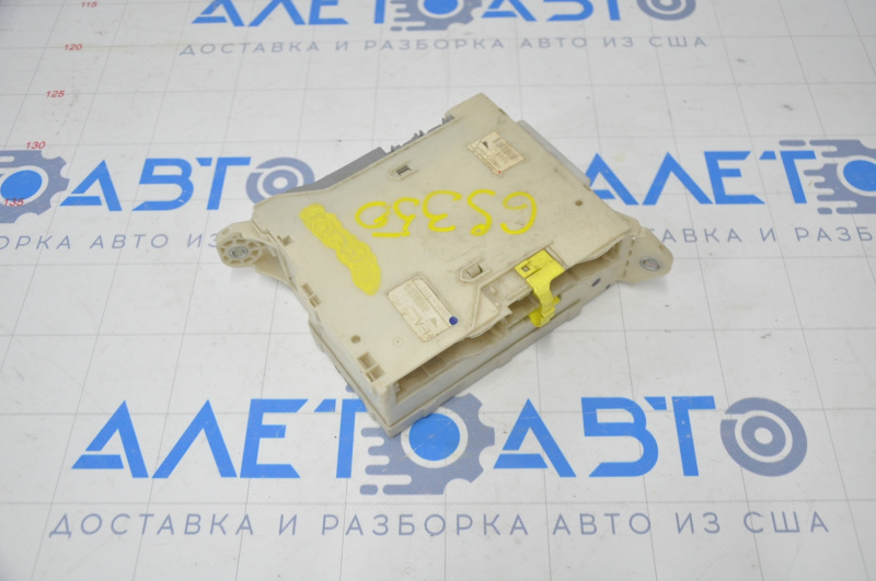 Блок предохранителей в торпеде левый Lexus GS300 GS350 GS430 GS450h 06-11 трещины