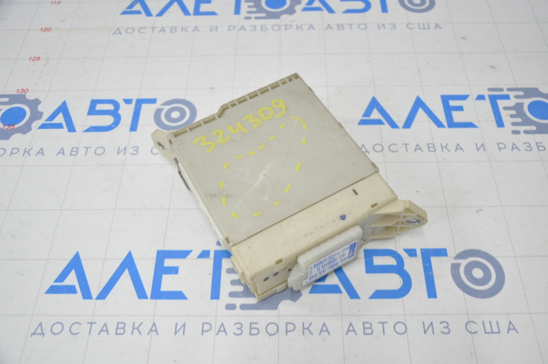 Блок предохранителей в торпеде левый Lexus GS300 GS350 GS430 GS450h 06-11 трещины