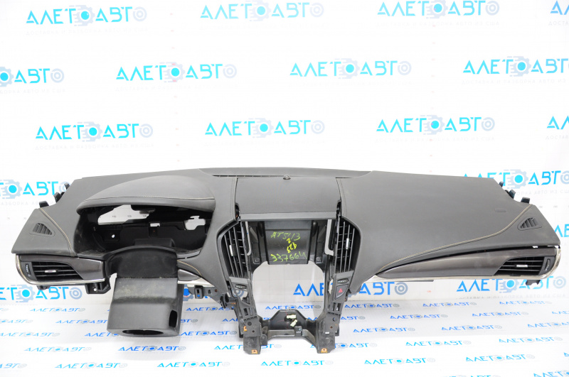 Торпедо передняя панель с AIRBAG Cadillac ATS 13-19 черн, ржавый пиропатрон