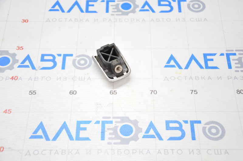 Заглушка ручки двери задней левой Infiniti G25 G35 G37 4d 06-15