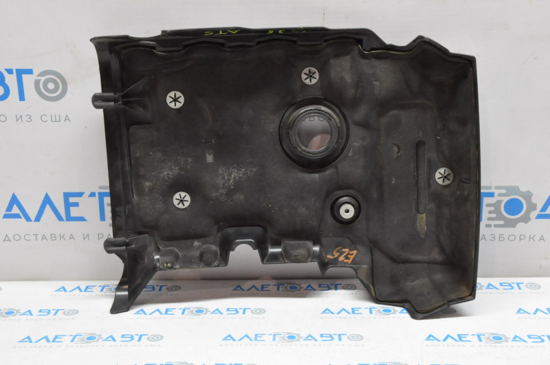 Накладка двигателя Cadillac ATS 13- 2.5 потерта