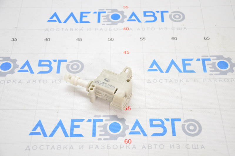 Замок лючка бензобака VW CC 08-17