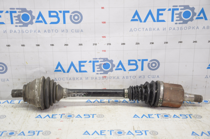 Привод полуось передняя левая VW Passat b8 16-19 USA 1.8T, 2.0T порван пыльник внутренней гранаты