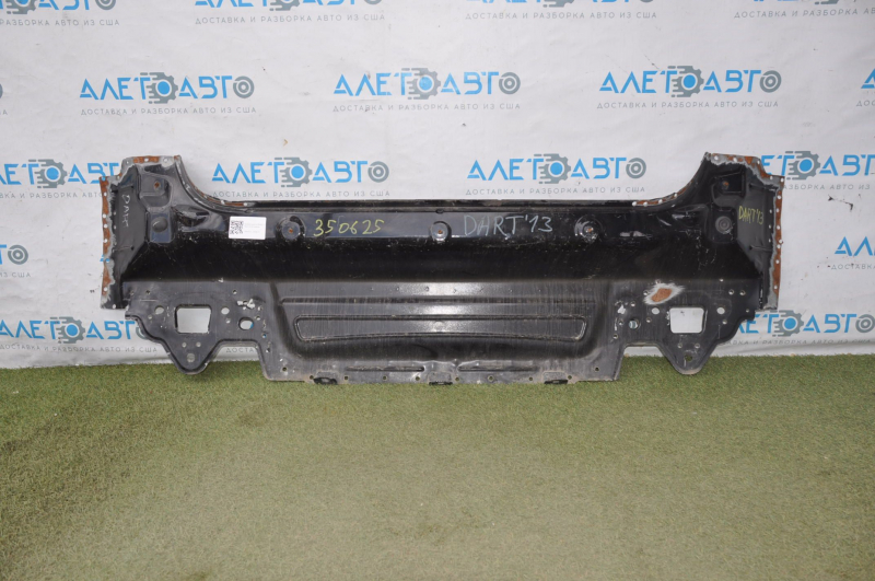 Задняя панель Dodge Dart 13-16 2 части, черная