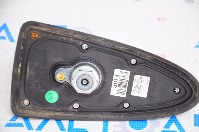 Antena aripă Hyundai Elantra AD 17-20 cu 2 conectori