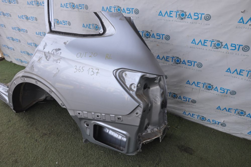Четверть крыло задняя левая Subaru Outback 20-22 серебро