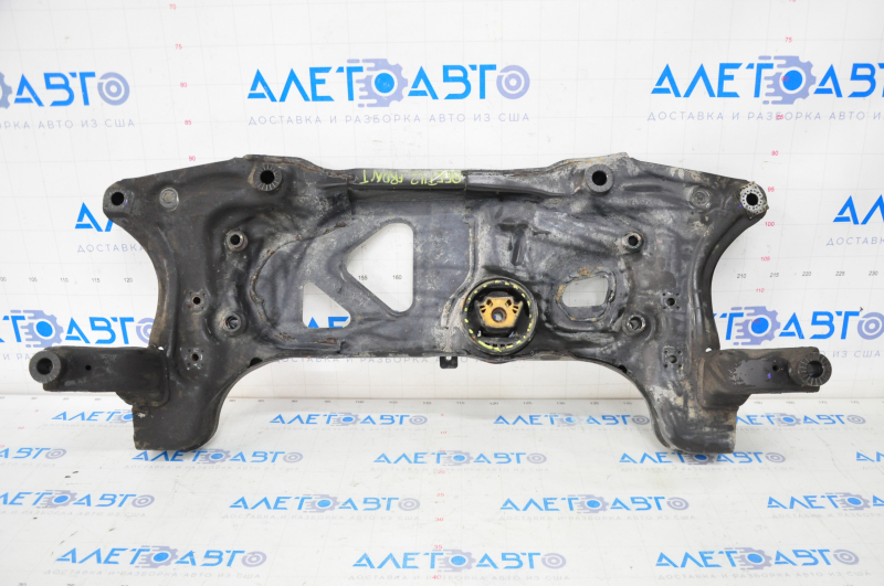 Подрамник передний VW Beetle 12-19 порван сайлент