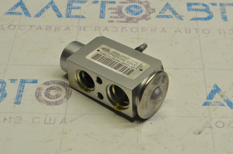 Ventilatorul de încălzire a aerului condiționat Lincoln MKC 15-