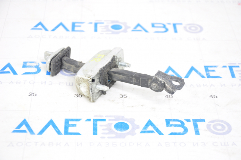 Ограничитель двери передней правой Toyota Sienna 11-20