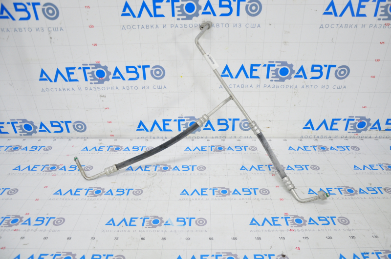 Трубка кондиционера конденсер-испаритель Tesla Model S 12-15 дорест Т-образная