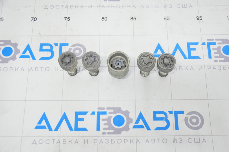 Болт колесный секретка комплект VW CC 08-17