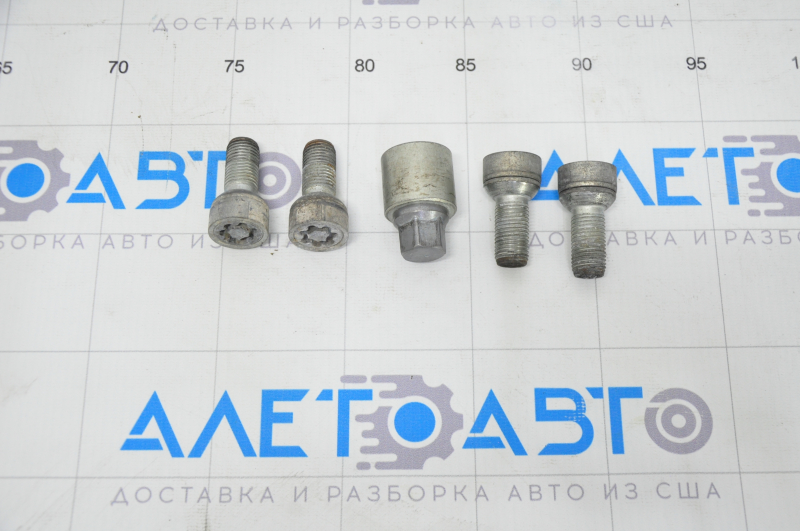 Болт колесный секретка комплект VW CC 08-17