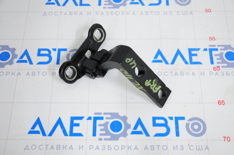 Петля двери верхняя передняя правая Volvo XC40 16-22