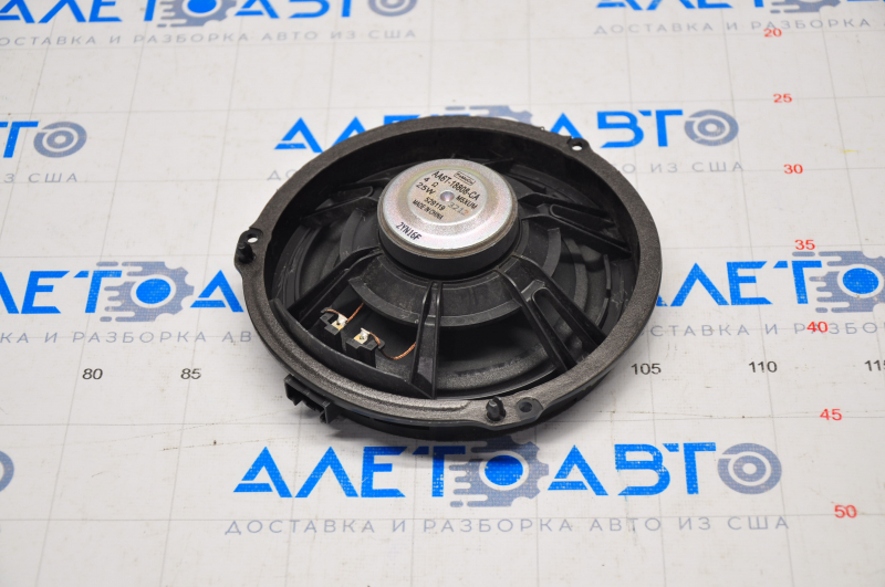 Динамик задний левый Ford Focus mk3 11-14 прижат