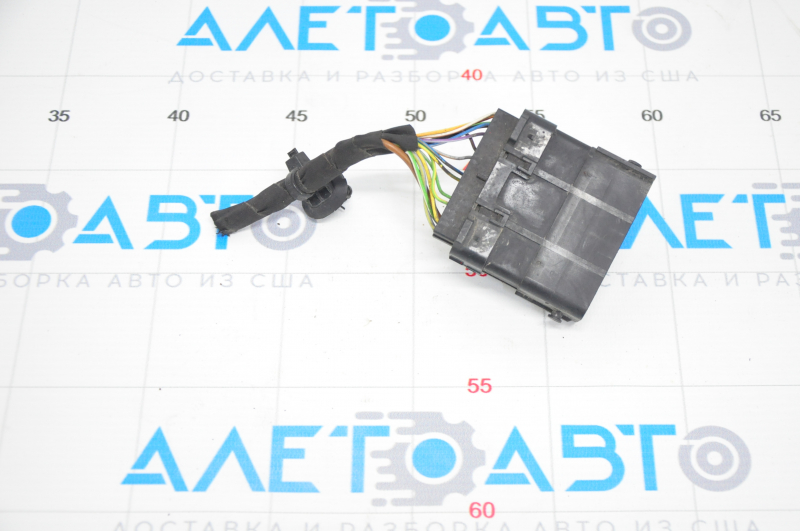 Фишка основной косы Ford Escape MK4 20- папа