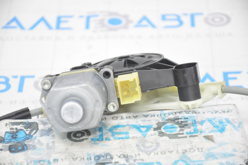 Стеклоподъемник с мотором задний левый Audi A3 8V 15-20 4d, 5d