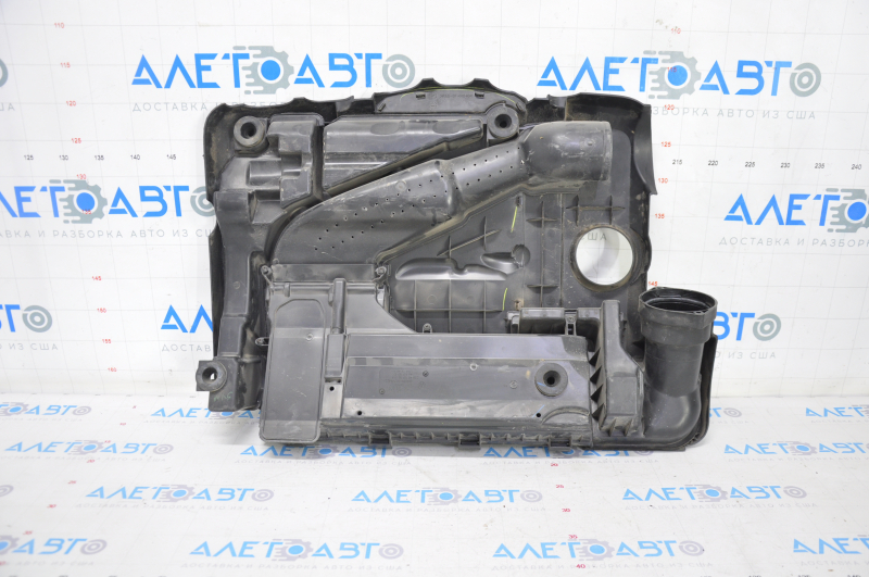 Корпус воздушного фильтра VW Passat b7 12-14 USA 2.5 треснут