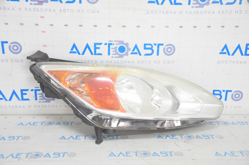Фара передняя правая Ford C-max MK2 13-16 дорест, под полировку, царапины