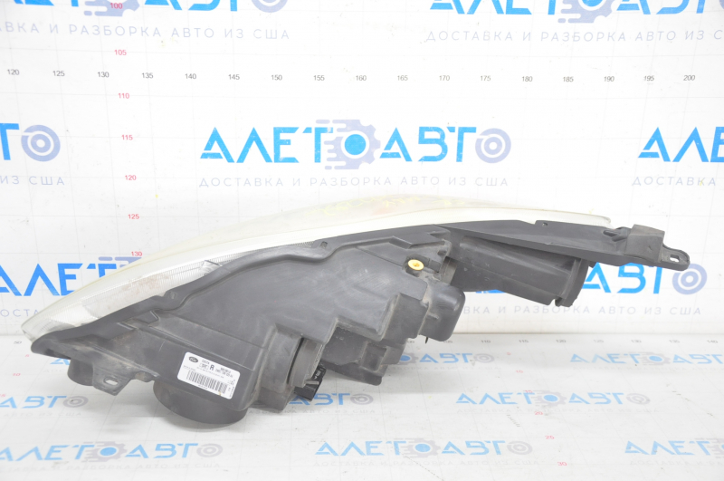 Фара передняя правая Ford C-max MK2 13-16 дорест, под полировку, царапины