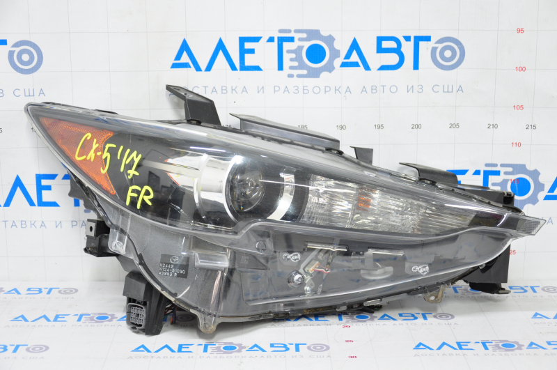Фара передняя правая Mazda CX-5 17-21 в сборе, LED